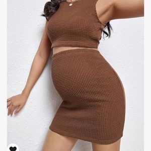 Maternity skirt and top set